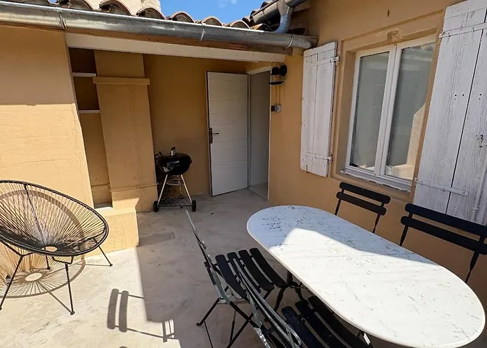 Maison Cosy Avec Rooftop Et Bbq - Roquette