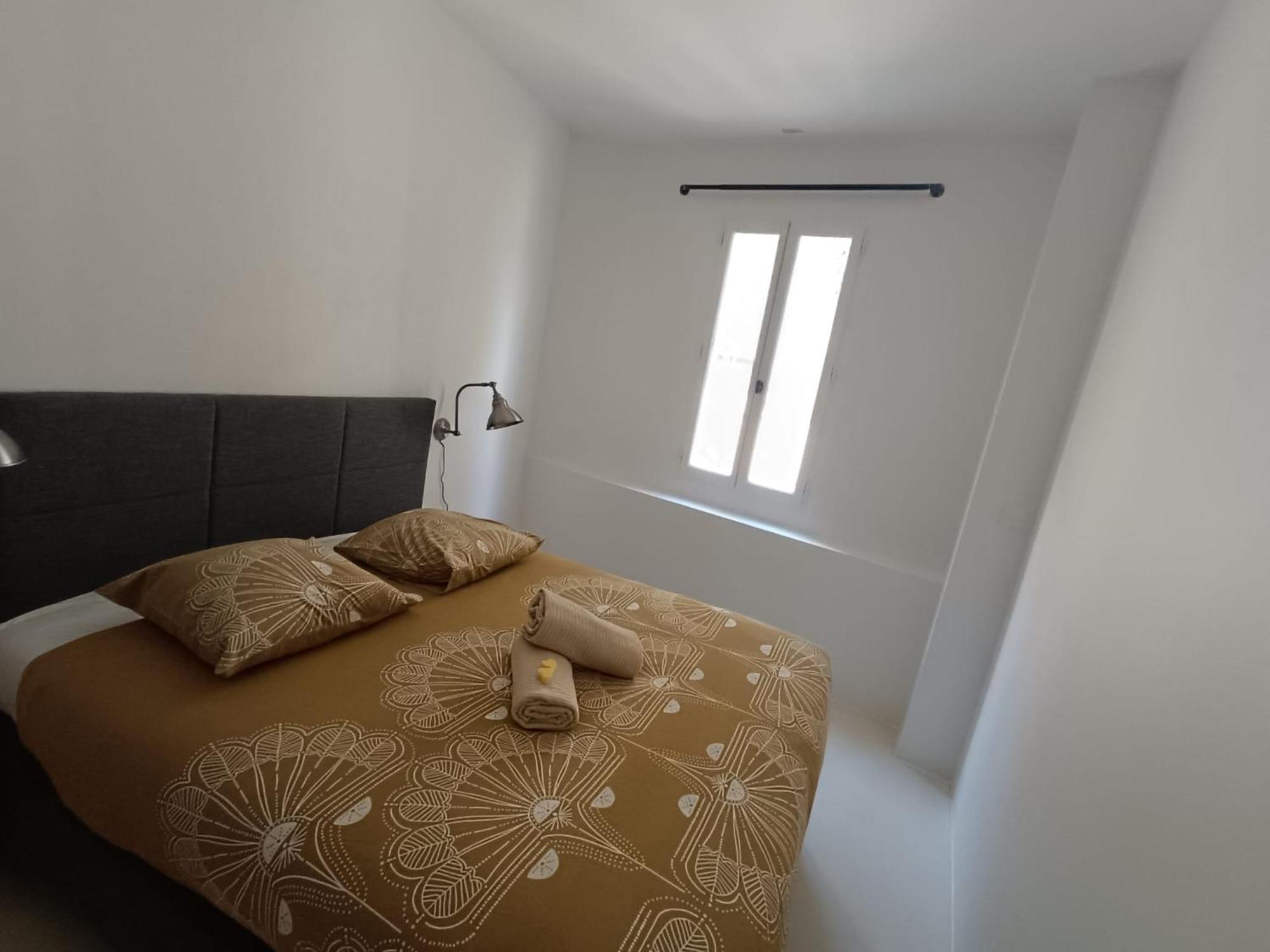 Maison Cosy Avec Rooftop Et Bbq - Roquette *