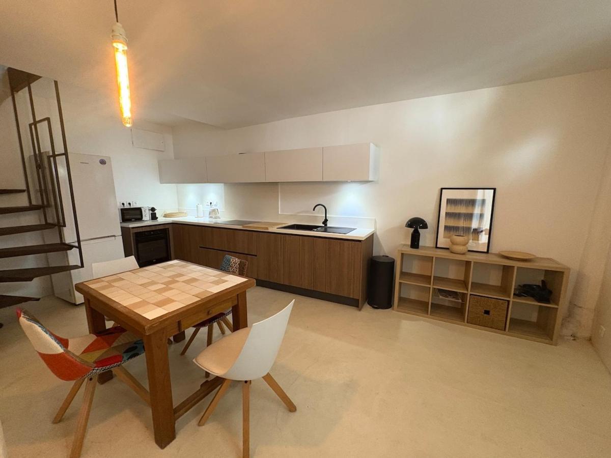 Appartement Maison Cosy Avec Rooftop Et Bbq - Roquette