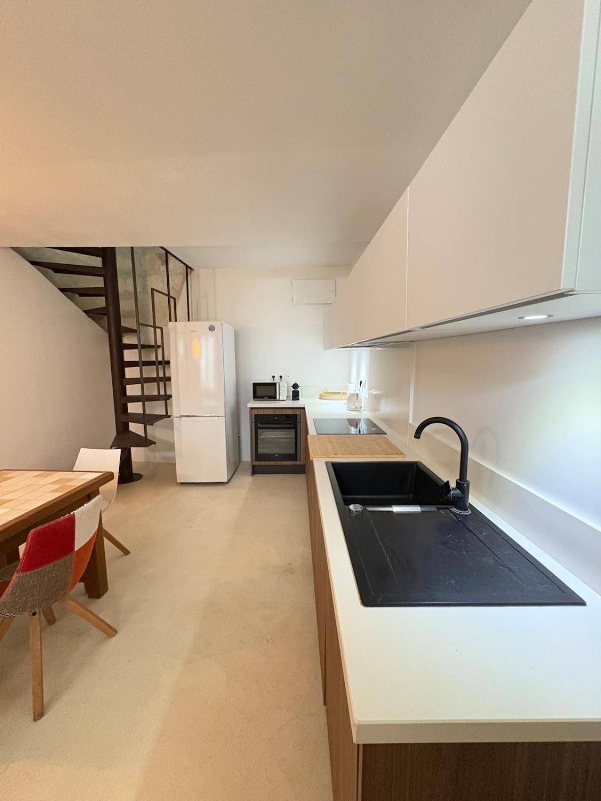Maison Cosy Avec Rooftop Et Bbq - Roquette Apartment