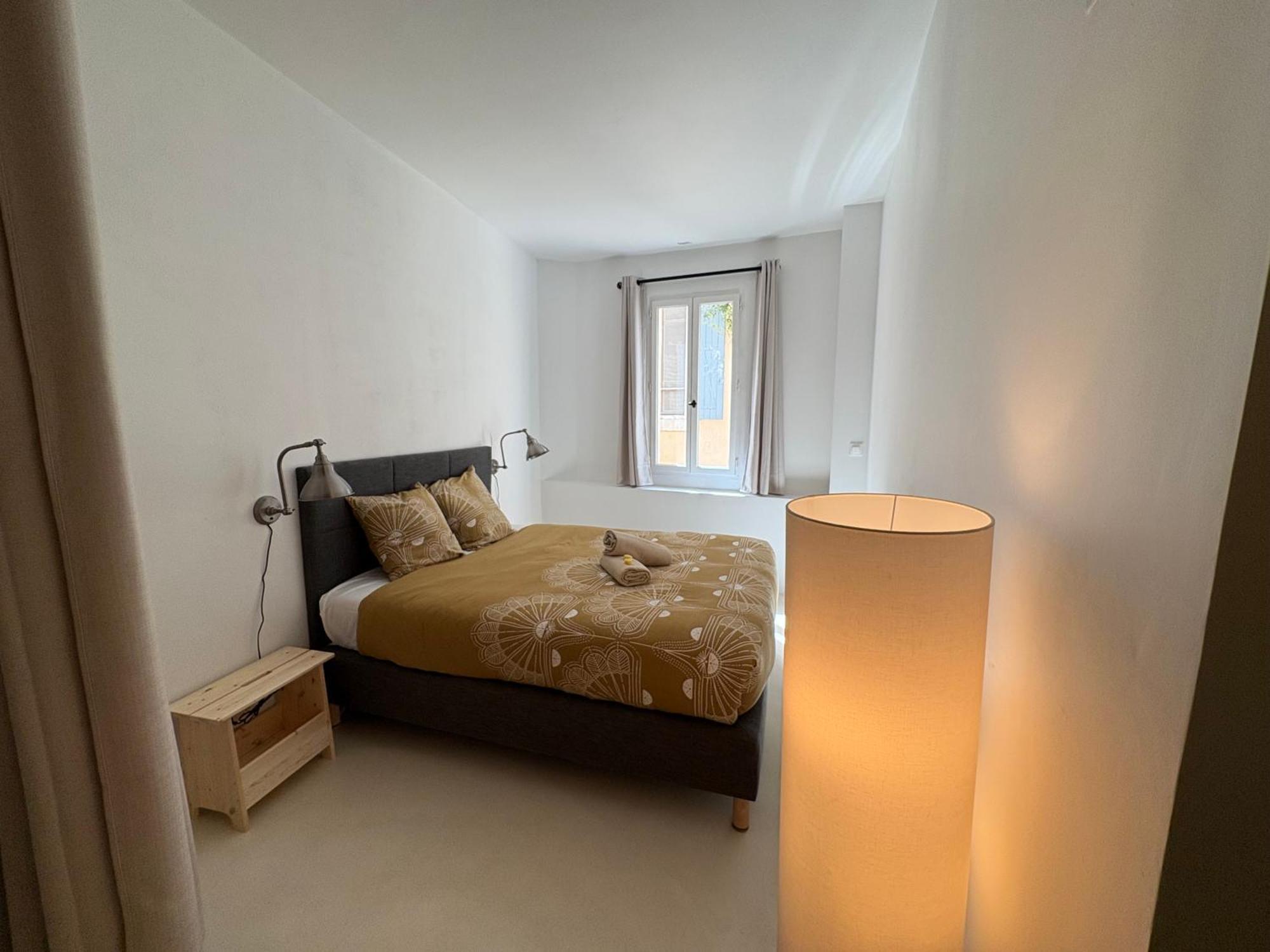 Maison Cosy Avec Rooftop Et Bbq - Roquette Appartement